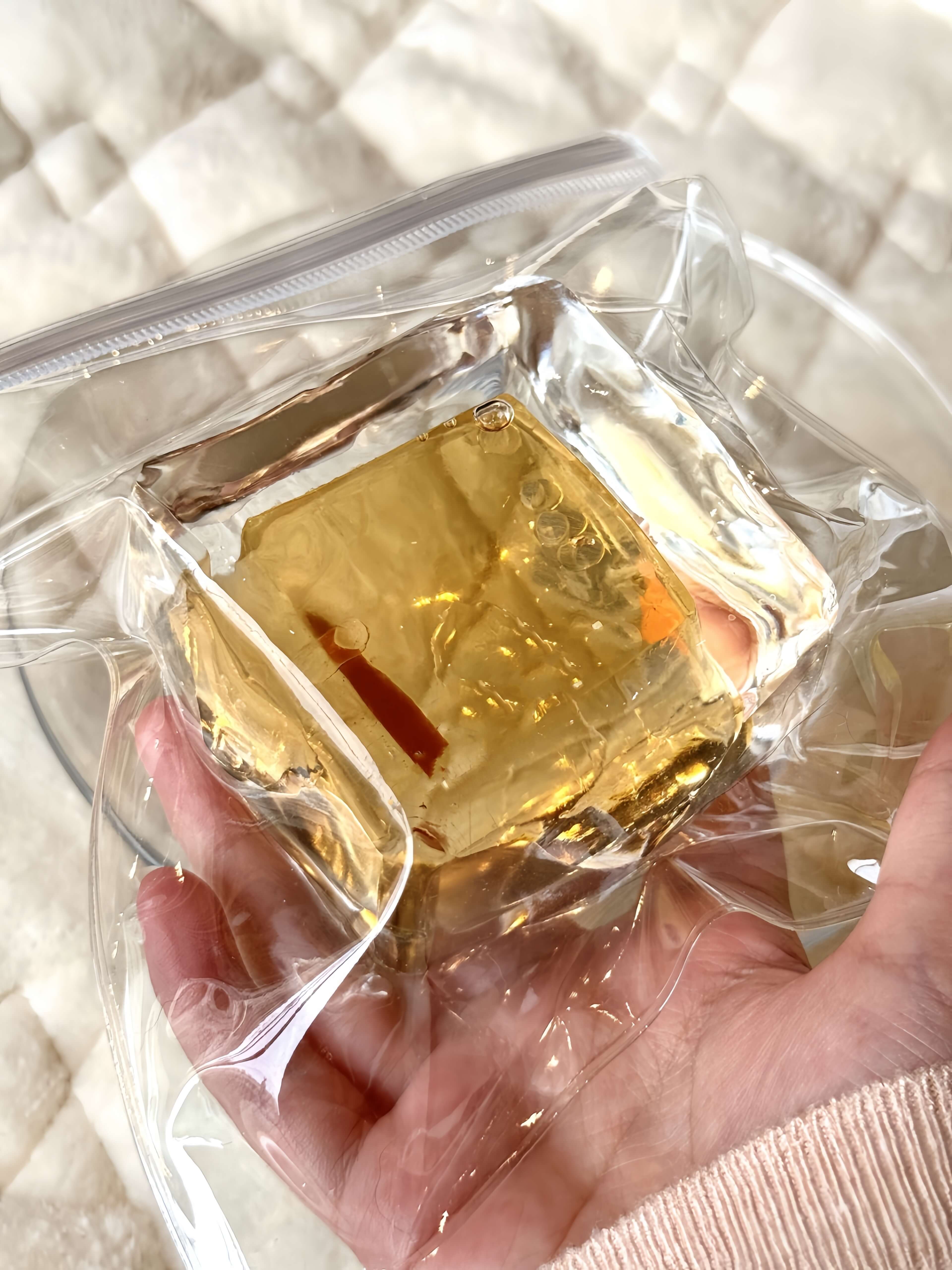 Flowing Sand Ice Block – Ultra Soft, Satisfying to Squeeze
